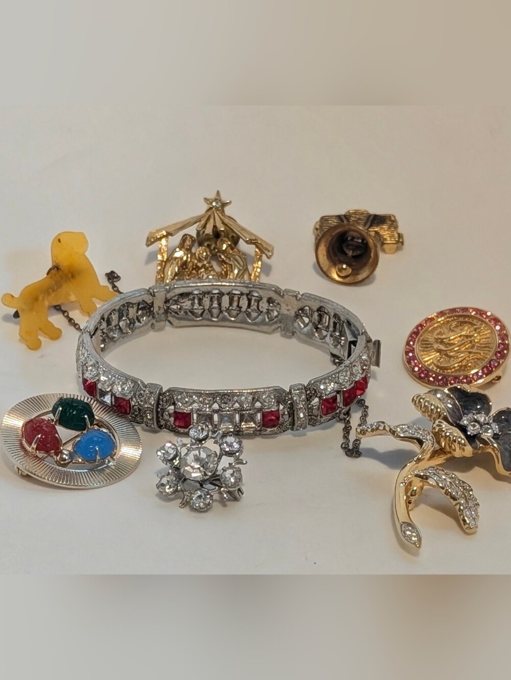 Vintage Jewelry Lot Brooches Pins Bracelet